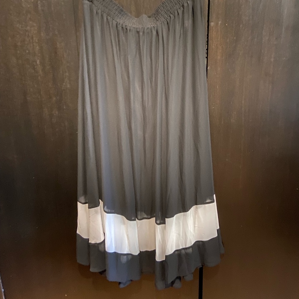 New York & Company Black and White Maxi Skirt - Picture 2 of 5